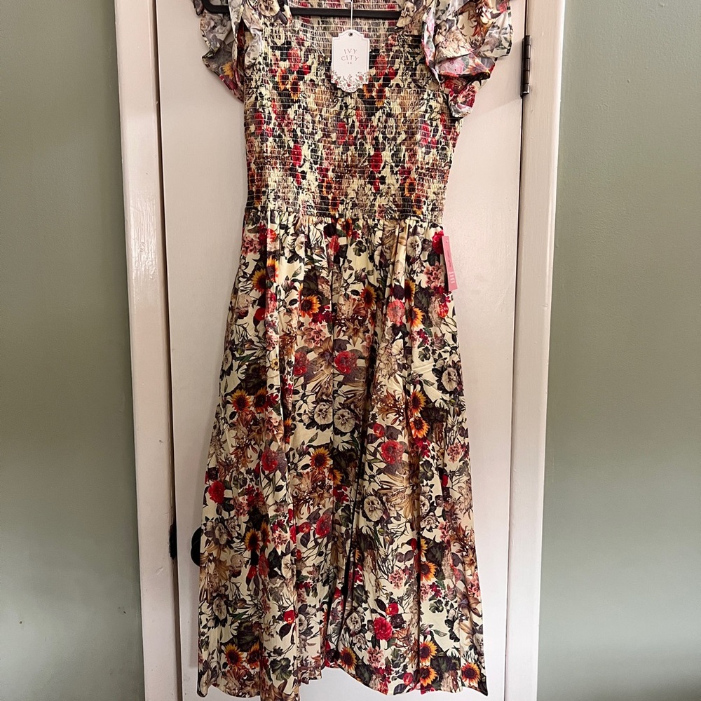 Ivy City Co Rose Vine Hattie Dress Size M